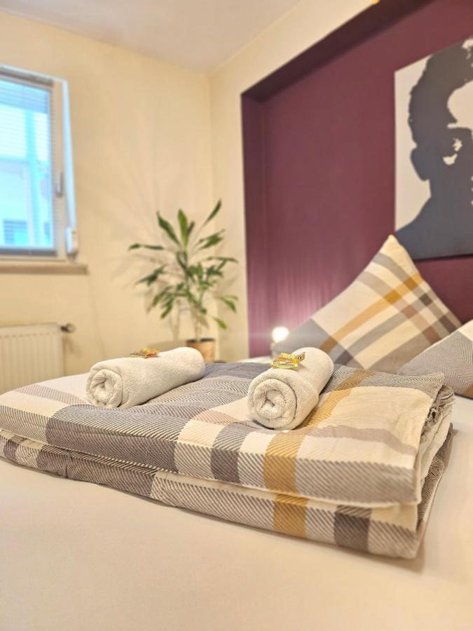 Doppelzimmer 1 I Geteiltes Bad & Kueche I Mit Dem Zug Nur 4 Min Bis Zum Hauptbahnhof Фрайбург Экстерьер фото